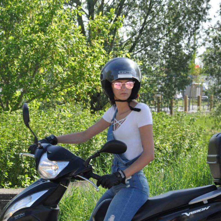 Location de scooters à Bordeaux Bordeaux 2Roues